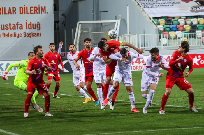 Harikasin Samsunspor 9 Kisiyle Bile Maci Kazanmak Uzereydin Haberler Spor