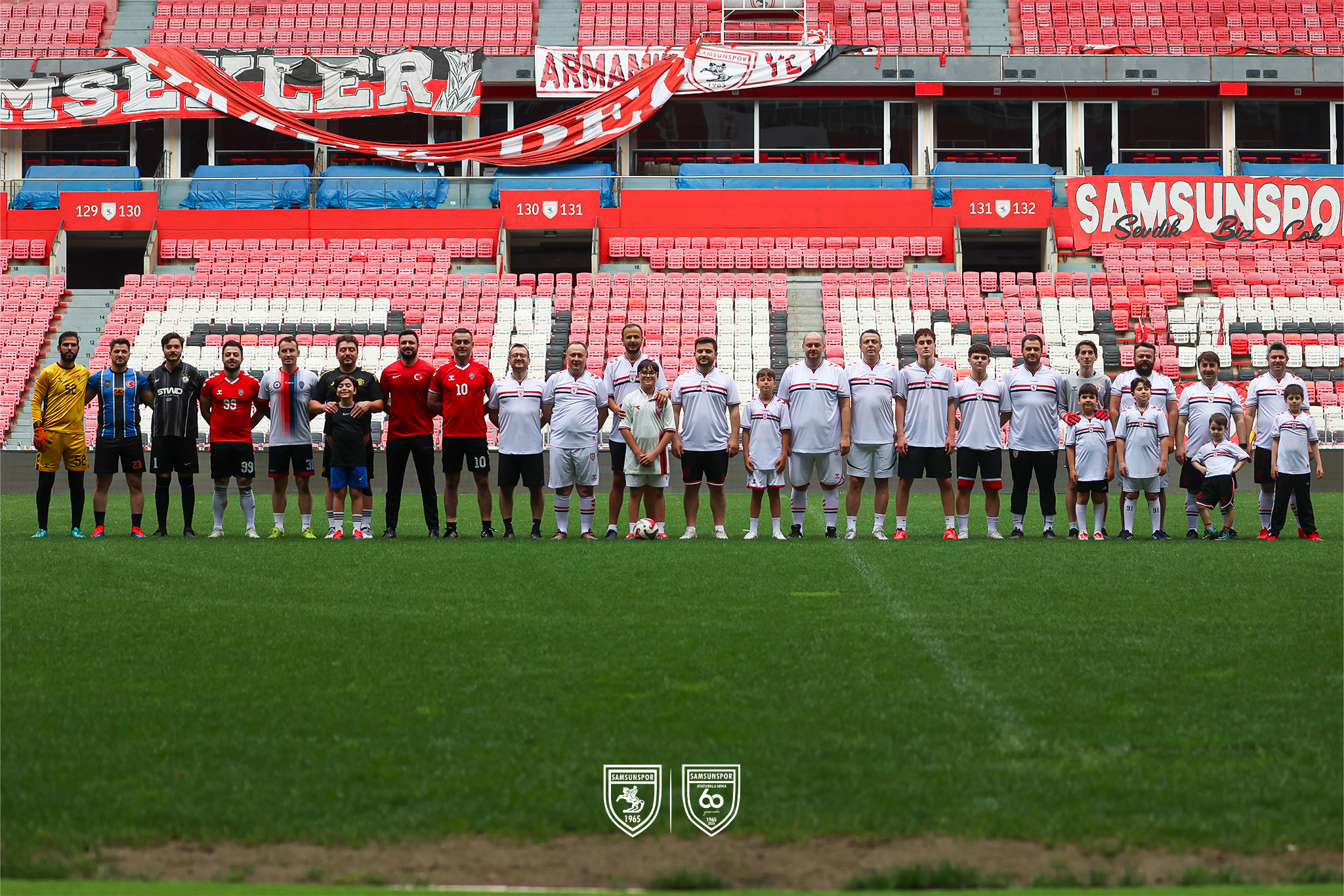 YÖNETİM KURULUMUZ İLE SPOR ŞUBE EKİBİ DOSTLUK MAÇINDA BULUŞTU