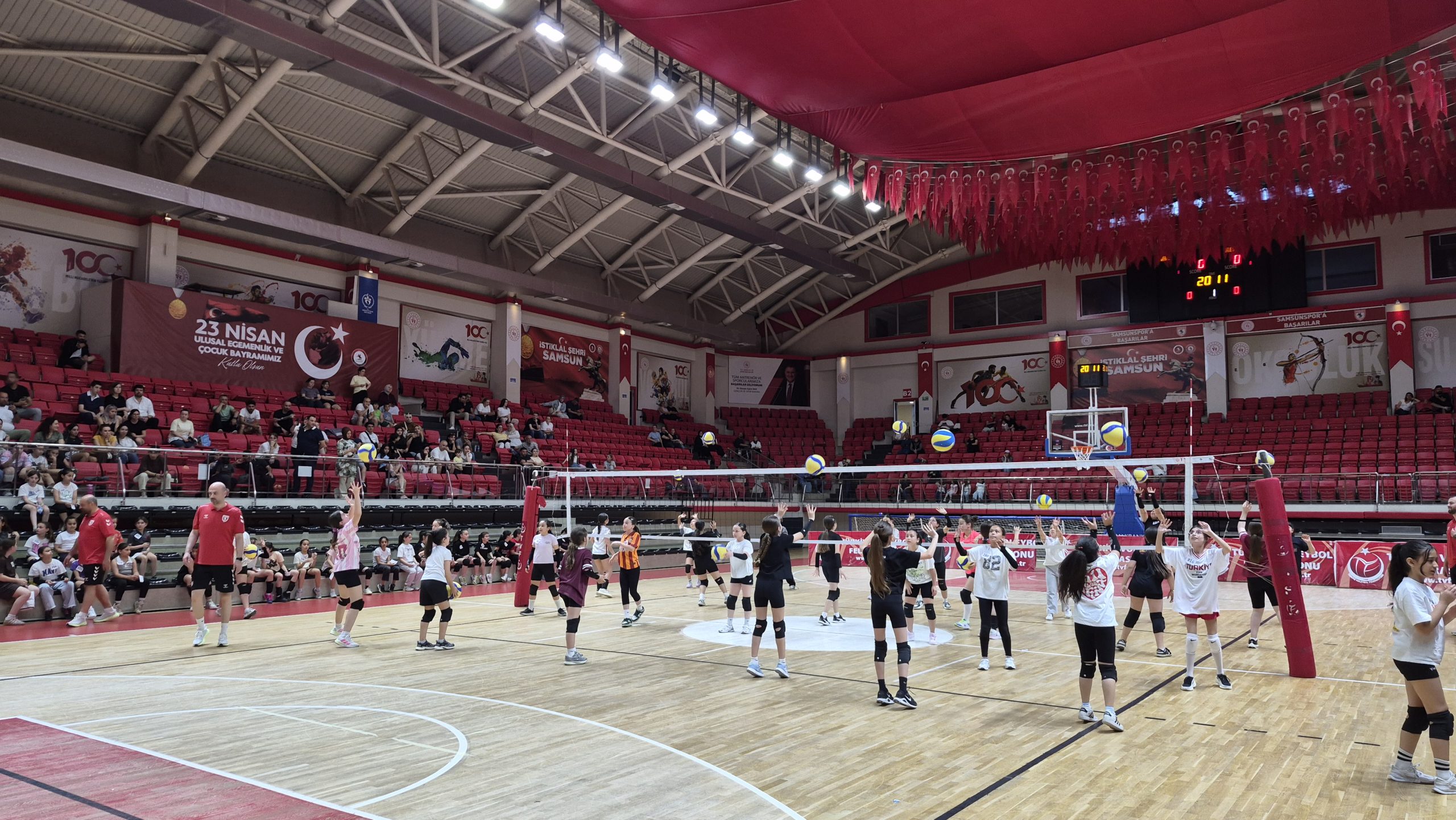 SAMSUNSPOR VOLEYBOL ALTYAPI SEÇMELERİMİZ TAMAMLANDI