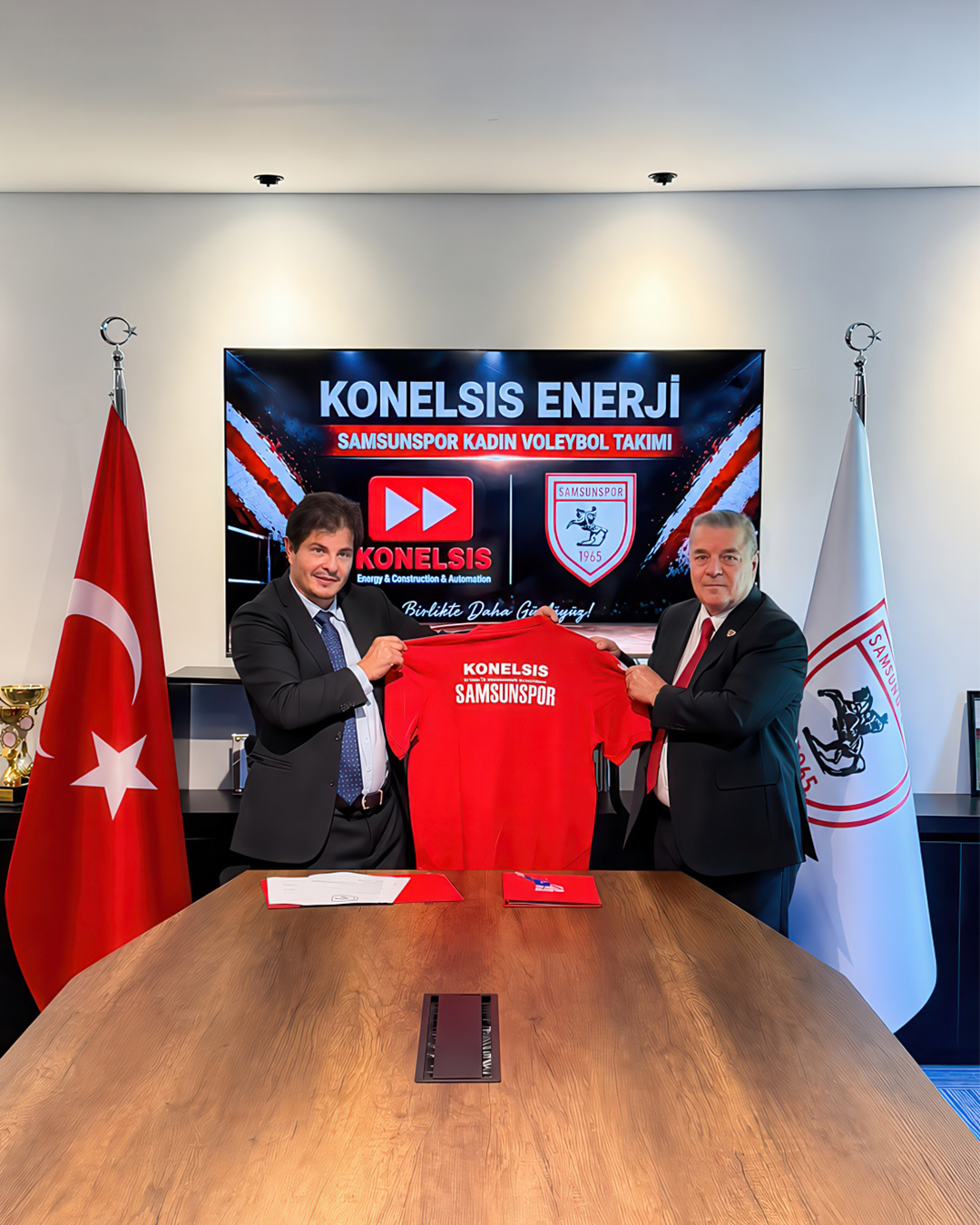 KULÜBÜMÜZ İLE KONELSİS ENERJİ ARASINDA İSİM SPONSORLUĞU ANLAŞMASI İMZALANDI