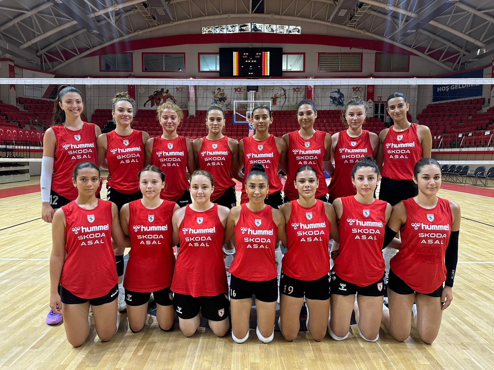 SAMSUNSPOR VOLEYBOL TAKIMIMIZ ÇALIŞMALARA BAŞLADI
