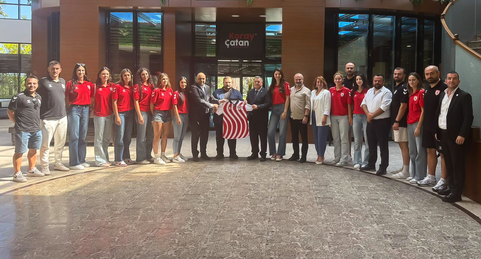 KORAY ÇATAN RESTORAN’DA KAHVALTI PROGRAMINDA BULUŞTUK